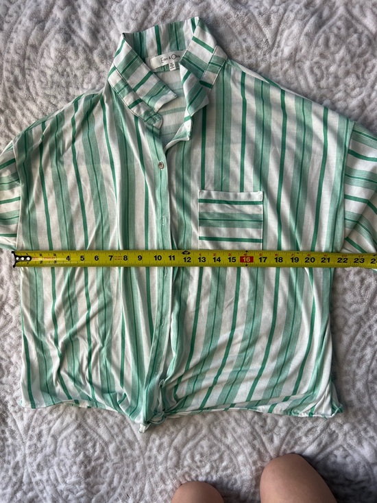 Eden & Olivia Green and White Summer Button Up Blouse Size XL - Picture 11 of 11